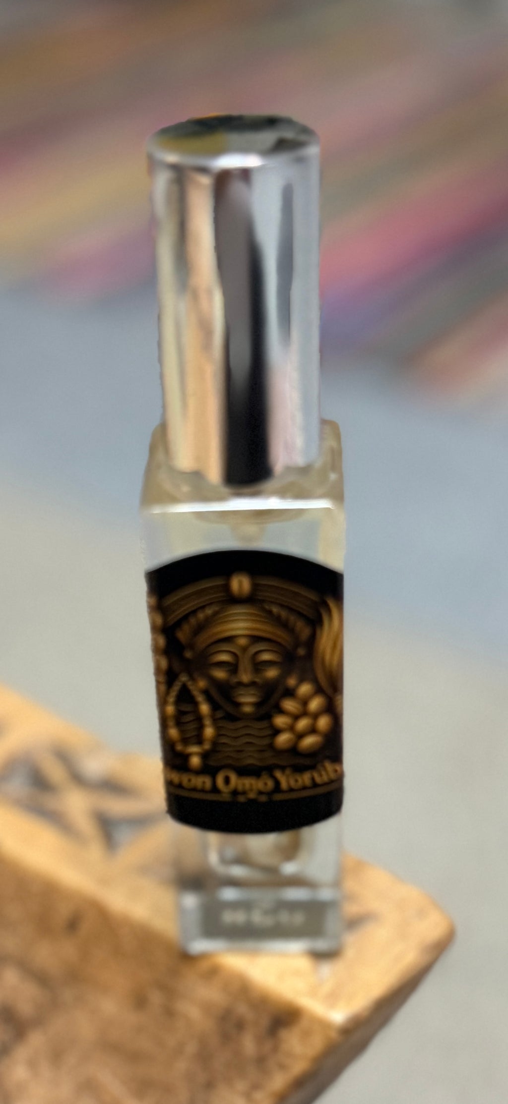 Alákèrègbè Perfume — Atracción de clientes